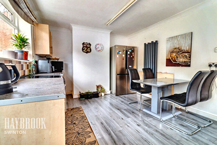 3 Bedroom Detached House For Sale In Brunswick Street, Thurnscoe, S63