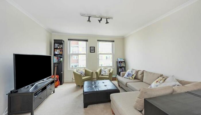3 Bedroom End Of Terrace House To Rent In Burlington Road, London, SW6