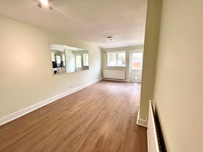 1 Bedroom Flat To Rent In Ham Park Road Stratford, E15