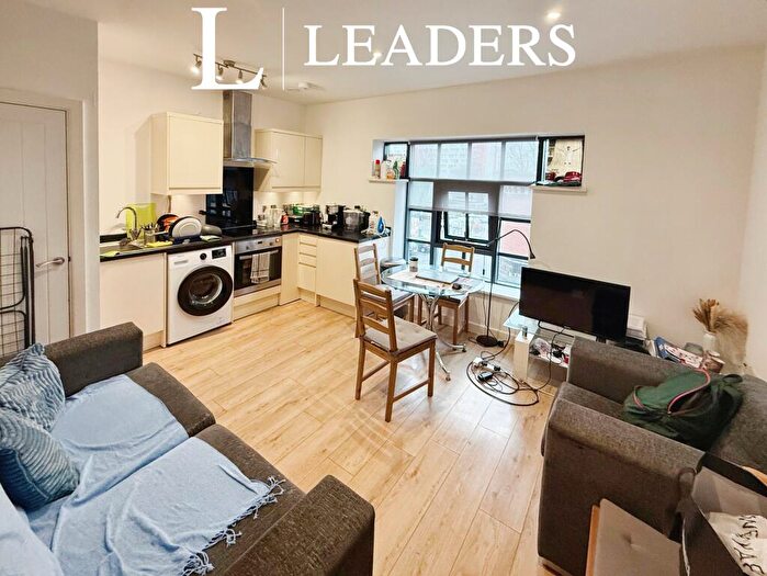 1 Bedroom Flat To Rent In Hampton House, St. Marys Place, SO14