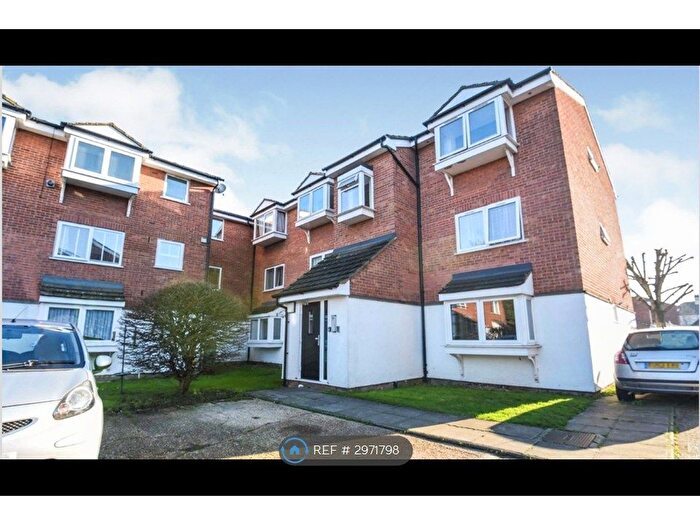 1 Bedroom Flat To Rent In Braithwaite Avenue, Romford, RM7