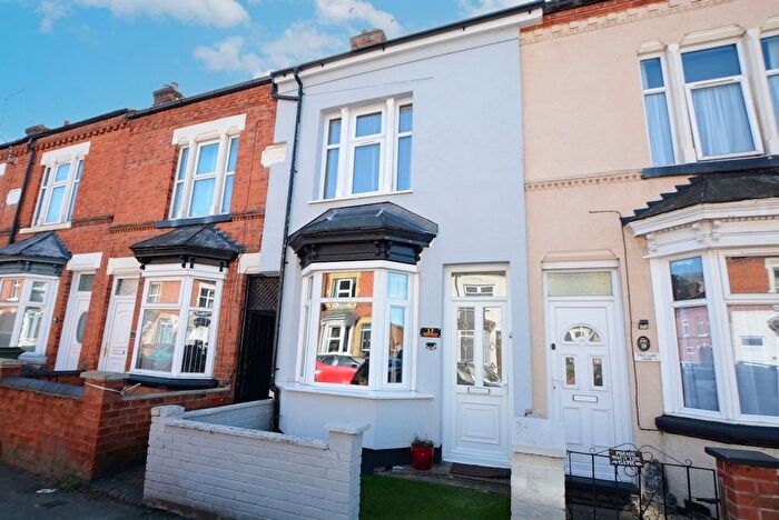 3 Bedroom Terraced House For Sale In Bassett Street, South Wigston, Leicester, LE18