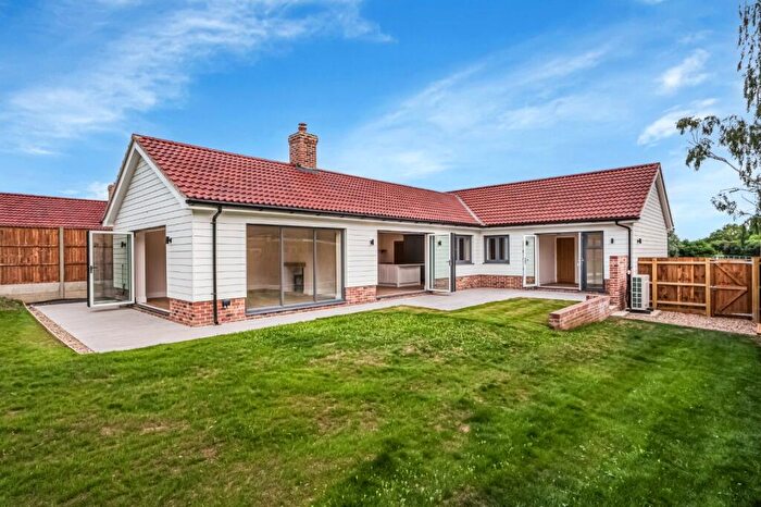 3 Bedroom Bungalow For Sale In Bury St. Edmunds, IP33