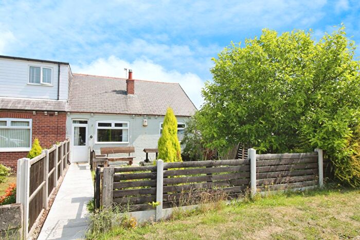 1 Bedroom Bungalow For Sale In Churchfields, Wakefield, WF4