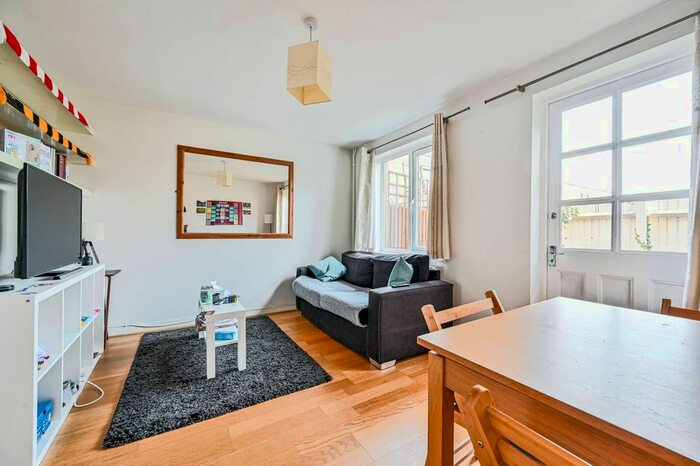2 Bedroom Terraced House To Rent In North Road, Wimbledon, London, SW19