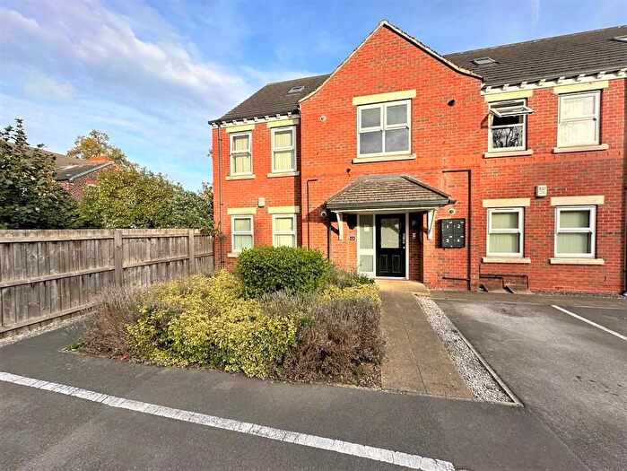 2 Bedroom Flat To Rent In Sanderson Close, Hull, HU5
