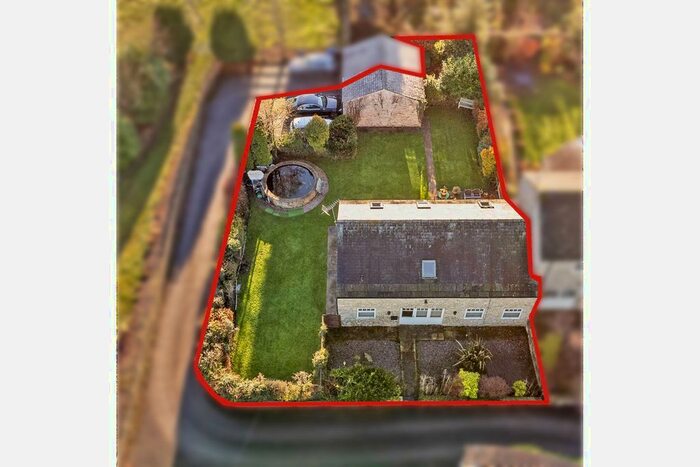 3 Bedroom End Of Terrace House For Sale In Pollums Farm, Mile Gap, Lumby, Leeds LS25