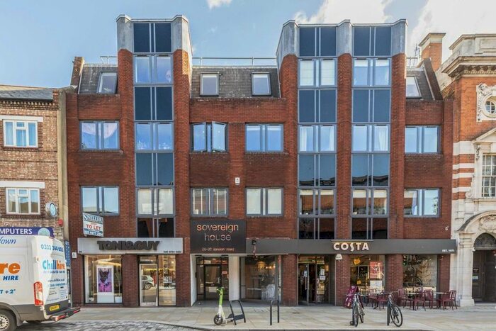 1 Bedroom Flat To Rent In London Road, Twickenham, TW1