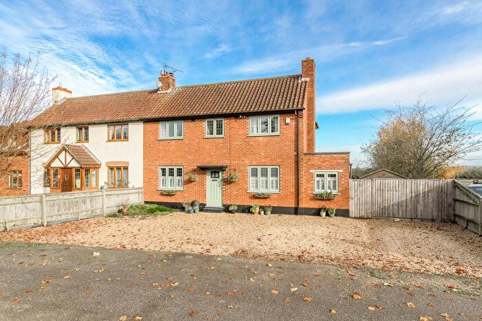 4 Bedroom Semi-Detached House For Sale In Chase Farm Cottages, Little Horwood, MK17