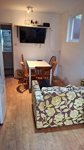 8 Bedroom Flat To Rent In Hollingdean Terrace, Brighton, BN1