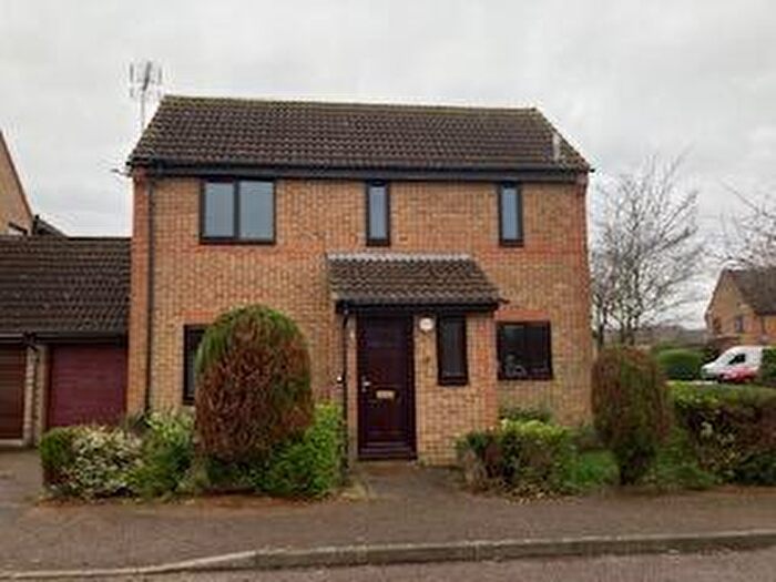 3 Bedroom Detached House To Rent In Ireland Close, Browns Wood, Milton Keynes, MK7