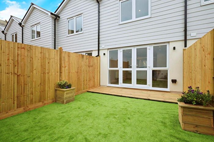 2 Bedroom House To Rent In Susans Road, Eastbourne, BN21