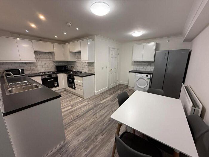 7 Bedroom Property To Rent In Denison Road, Victoria Park, £pppw, M14