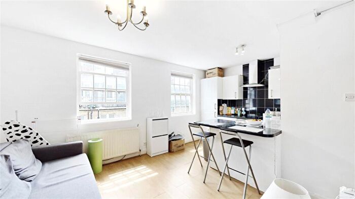 2 Bedroom Apartment To Rent In Park Road, Regents Park, London, NW1