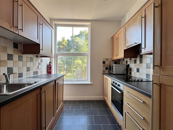 2 Bedroom Flat To Rent In Castle Road, Scarborough, YO11
