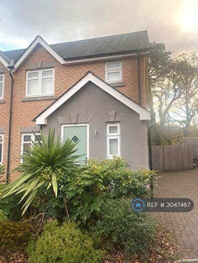 3 Bedroom Semi-Detached House To Rent In Plas Y Coed, Bangor, LL57