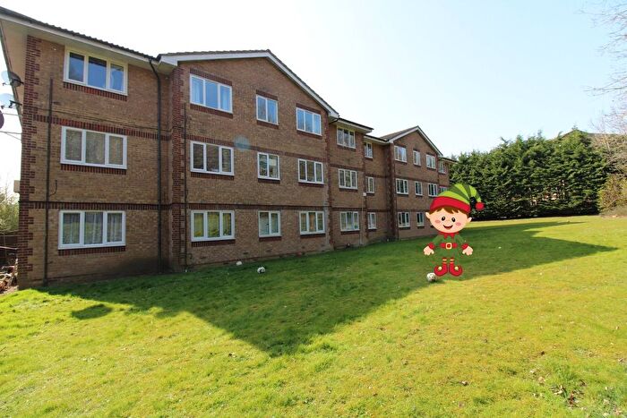 2 Bedroom Flat For Sale In Keller Close, Stevenage, SG2