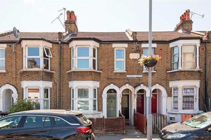 2 Bedroom Flat For Sale In Francis Road, London, E10