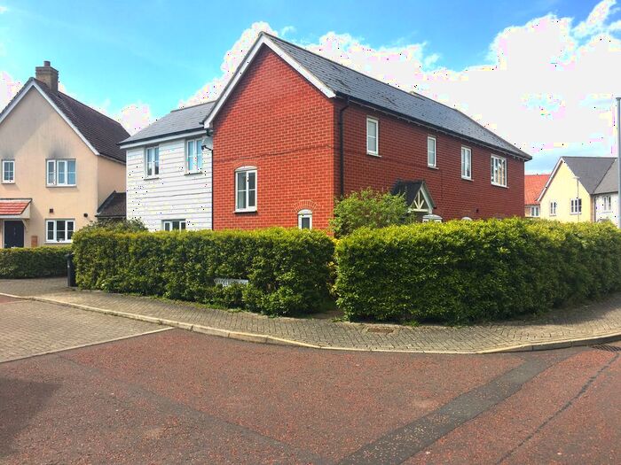 3 Bedroom Semi-Detached House To Rent In Travers Road, Colchester, CO2