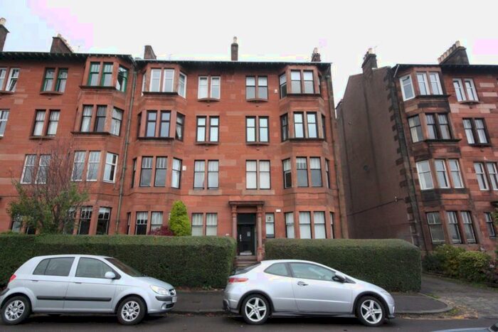 2 Bedroom Flat To Rent In / Marlborough Avenue, G11