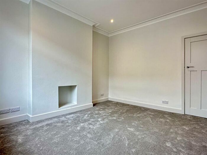 2 Bedroom End Of Terrace House To Rent In Parsonage Crescent, Walkley, Sheffield, S6