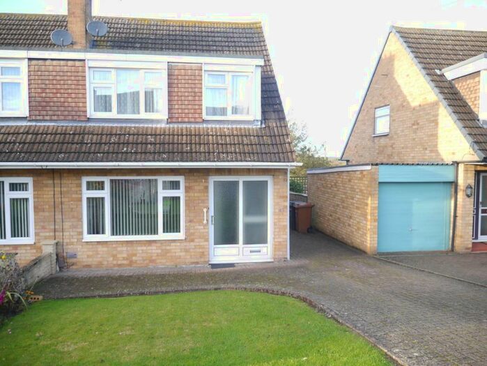 3 Bedroom Semi-Detached House To Rent In Wicklow Avenue, Melton Mowbray, LE13