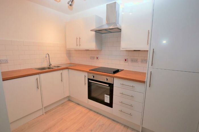 2 Bedroom Flat To Rent In Astley Brook Close, Bolton, BL1