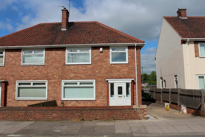 3 Bedroom Semi-Detached House To Rent In Marsh House Avenue, Billingham, TS23