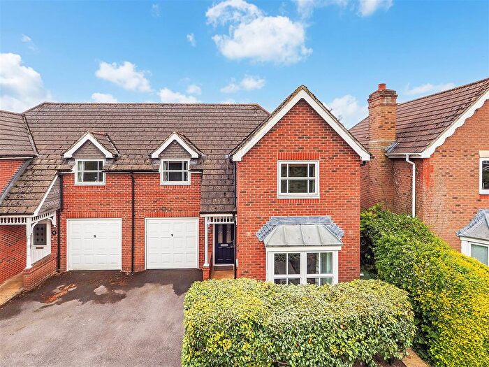 3 Bedroom Semi-Detached House For Sale In Topaz Drive, Andover, SP10