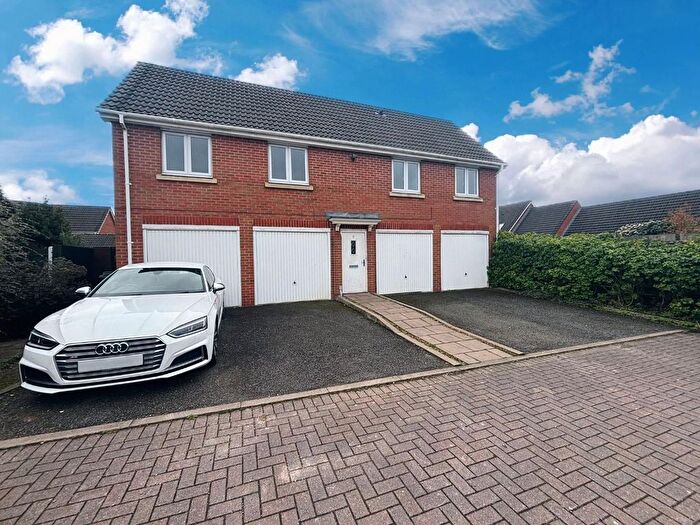 2 Bedroom Property For Sale In Thornbury Road, Walsall, WS2