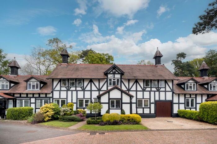 4 Bedroom Barn Conversion For Sale In Tilstone Paddocks, Tilstone Fearnall, Tarporley, CW6