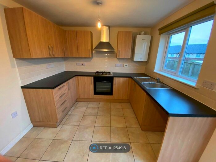 2 Bedroom Semi-Detached House To Rent In Horseshoe Close, St. Helens WA9