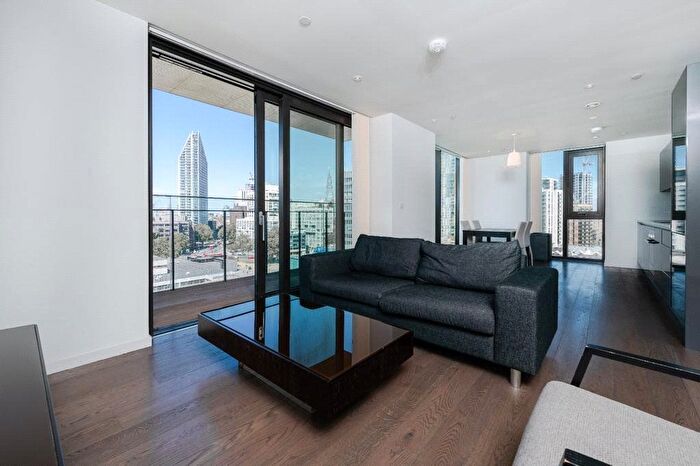 2 Bedroom Flat To Rent In St Gabriel Walk, Southwark, London, SE1