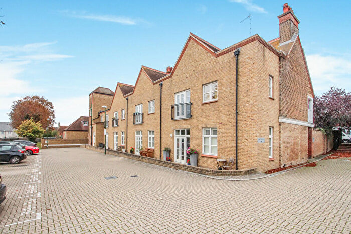 1 Bedroom Apartment To Rent In Upper Shoreham Road, Shoreham-by-Sea, BN43