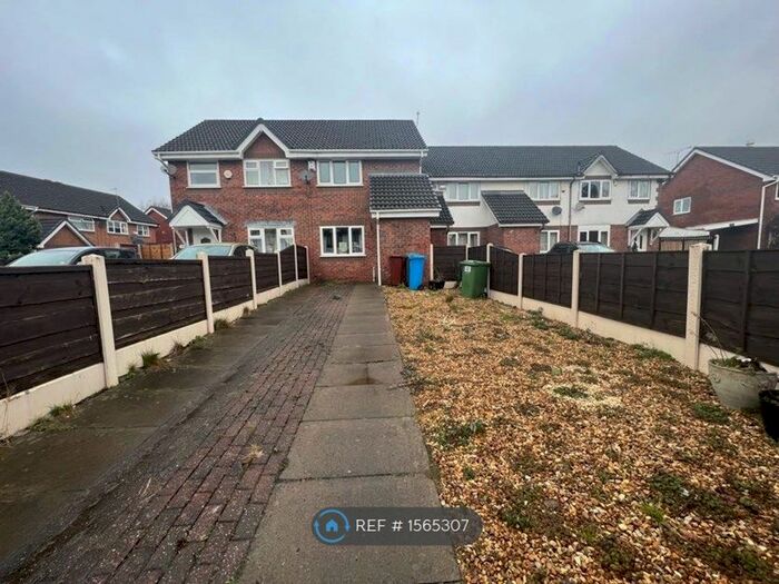 3 Bedroom Terraced House To Rent In Aldermoor Close, Manchester, M11