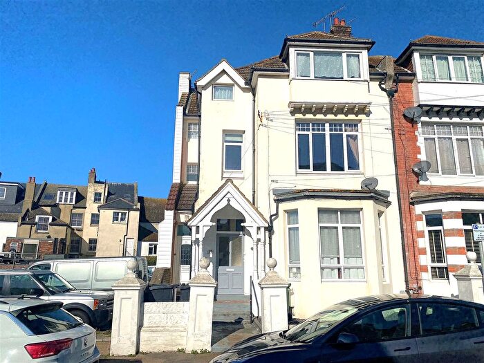 1 Bedroom Flat For Sale In Eversley Road, Bexhill On Sea, TN40