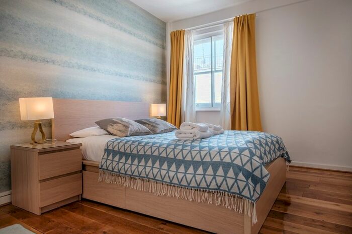 1 Bedroom Flat To Rent In Oxford Street, London, W1D