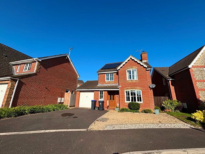 4 Bedroom Detached House To Rent In Aldworth Drive, Bishopdown, Salisbury, SP1