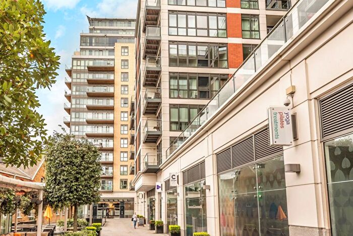 2 Bedroom Flat To Rent In Longfield Avenue, Ealing, W5