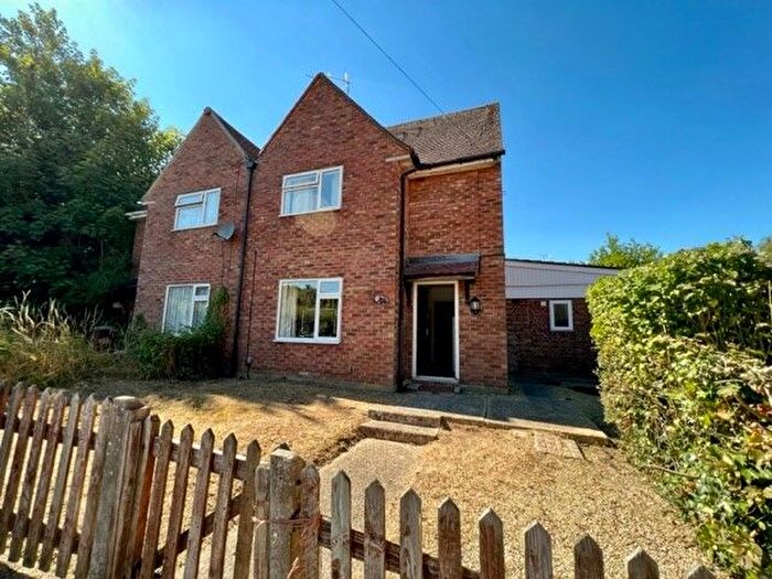 6 Bedroom Semi-Detached House To Rent In Cobbett Close, Winchester, SO22