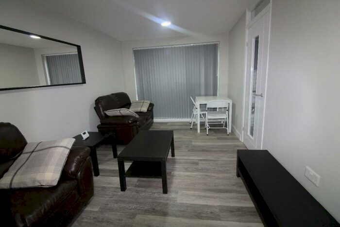 2 Bedroom Flat To Rent In Turner Street, Preston, PR1