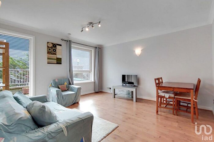 1 Bedroom Flat For Sale In Homer Drive, London, E14