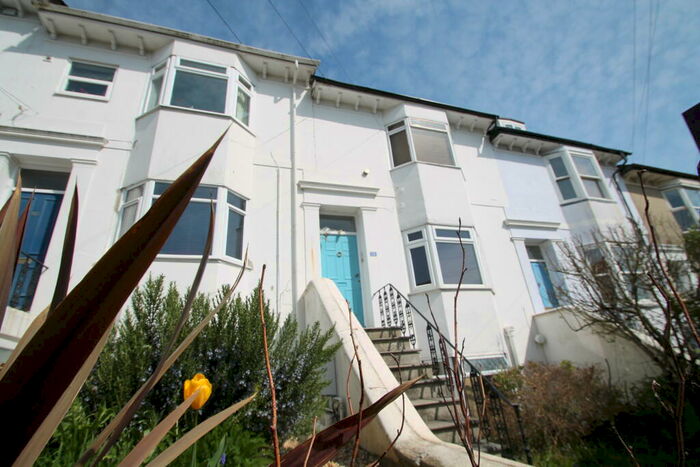 1 Bedroom Apartment To Rent In Old Shoreham Road, BN1