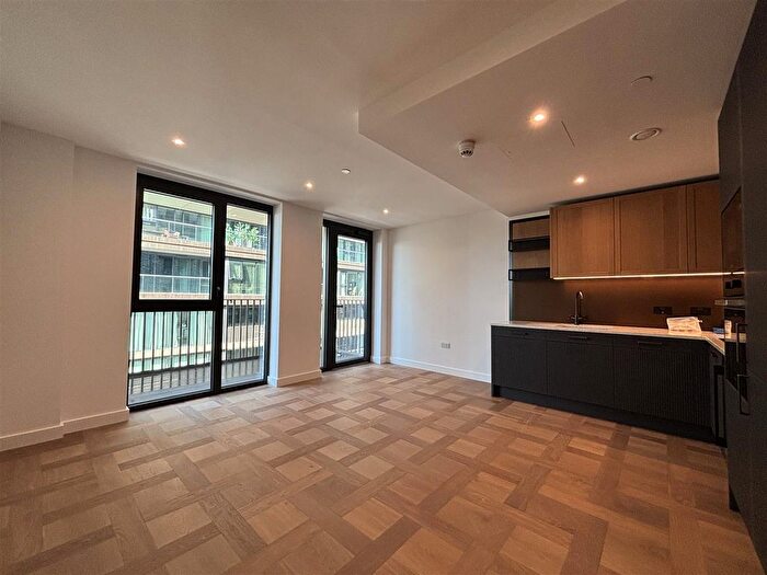1 Bedroom Flat To Rent In Merino Gardens, London, E1W