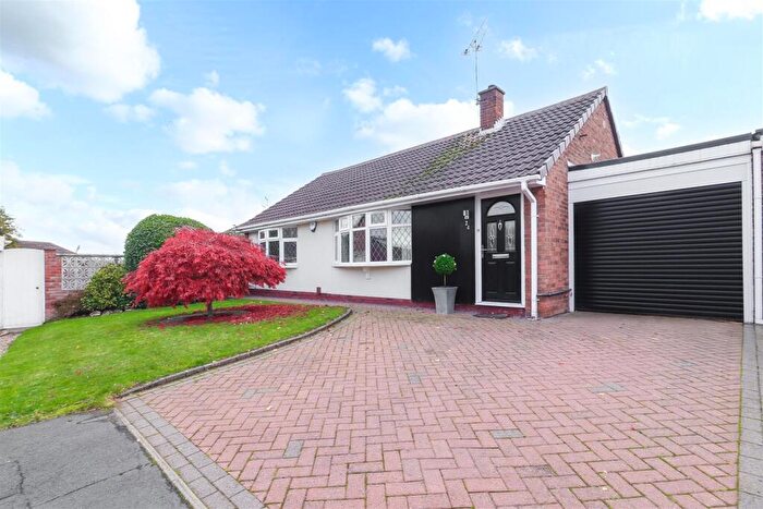2 Bedroom Detached Bungalow To Rent In The Graylands, Finham, Coventry, CV3
