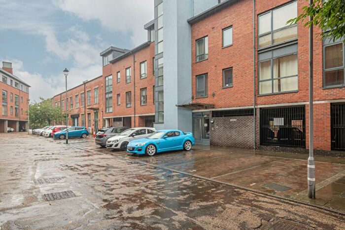 1 Bedroom Flat To Rent In Butcher Street, Leeds, LS11