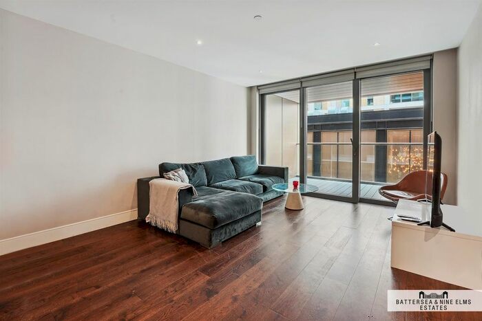 2 Bedroom Flat To Rent In Palmer Road, London, SW11