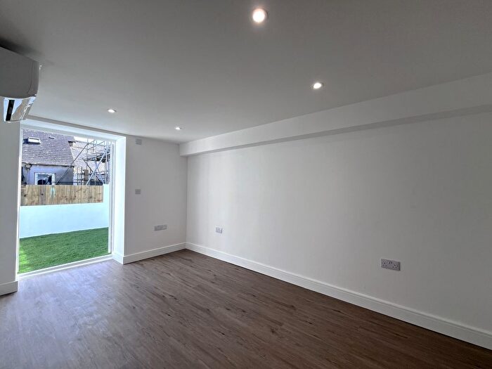 2 Bedroom Flat To Rent In Healy Place, Stoke, Plymouth, PL2