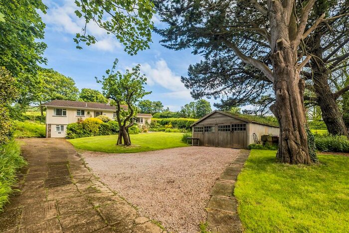 4 Bedroom Property For Sale In South Milton, Kingsbridge, TQ7