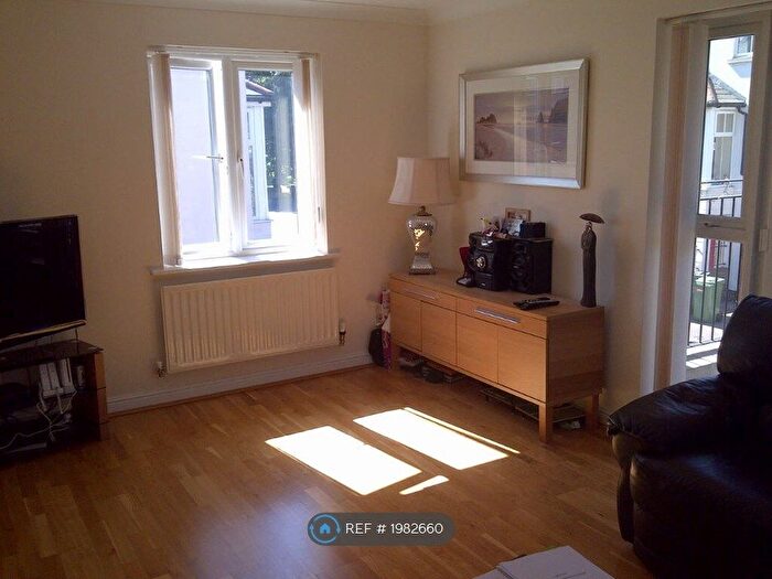 4 Bedroom Detached House To Rent In Lightermans Way, Greenhithe, DA9